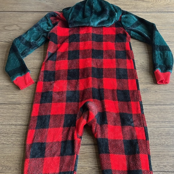 Holiday Fleece Pajamas - Picture 5 of 7